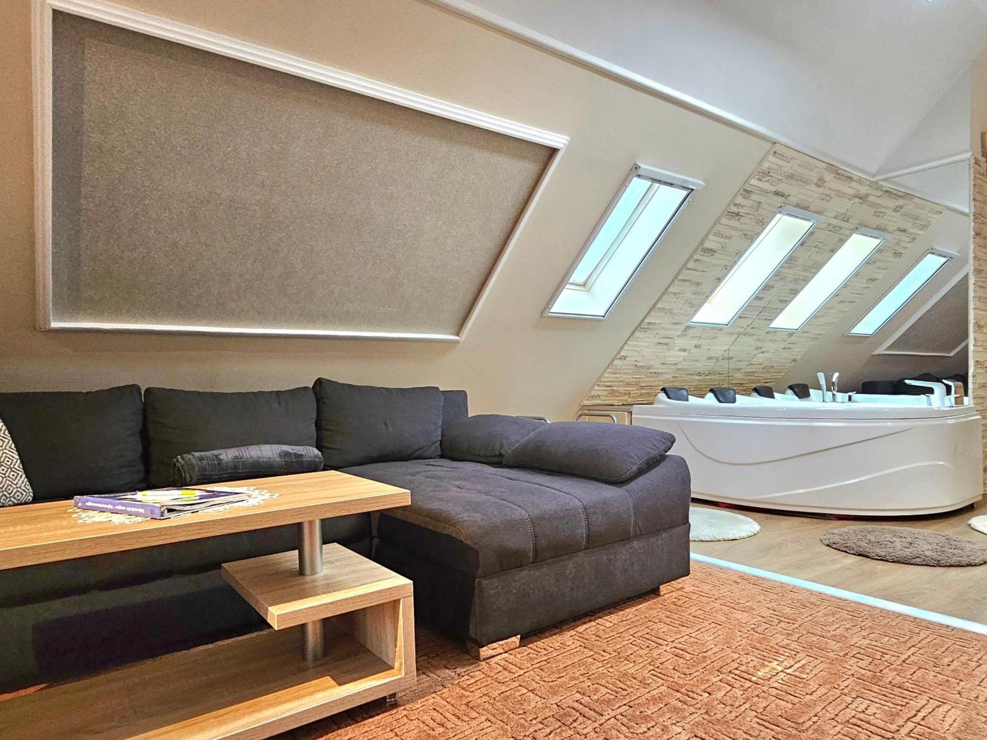 Apartman Siesta Buek - Buekfuerdo Luaran gambar