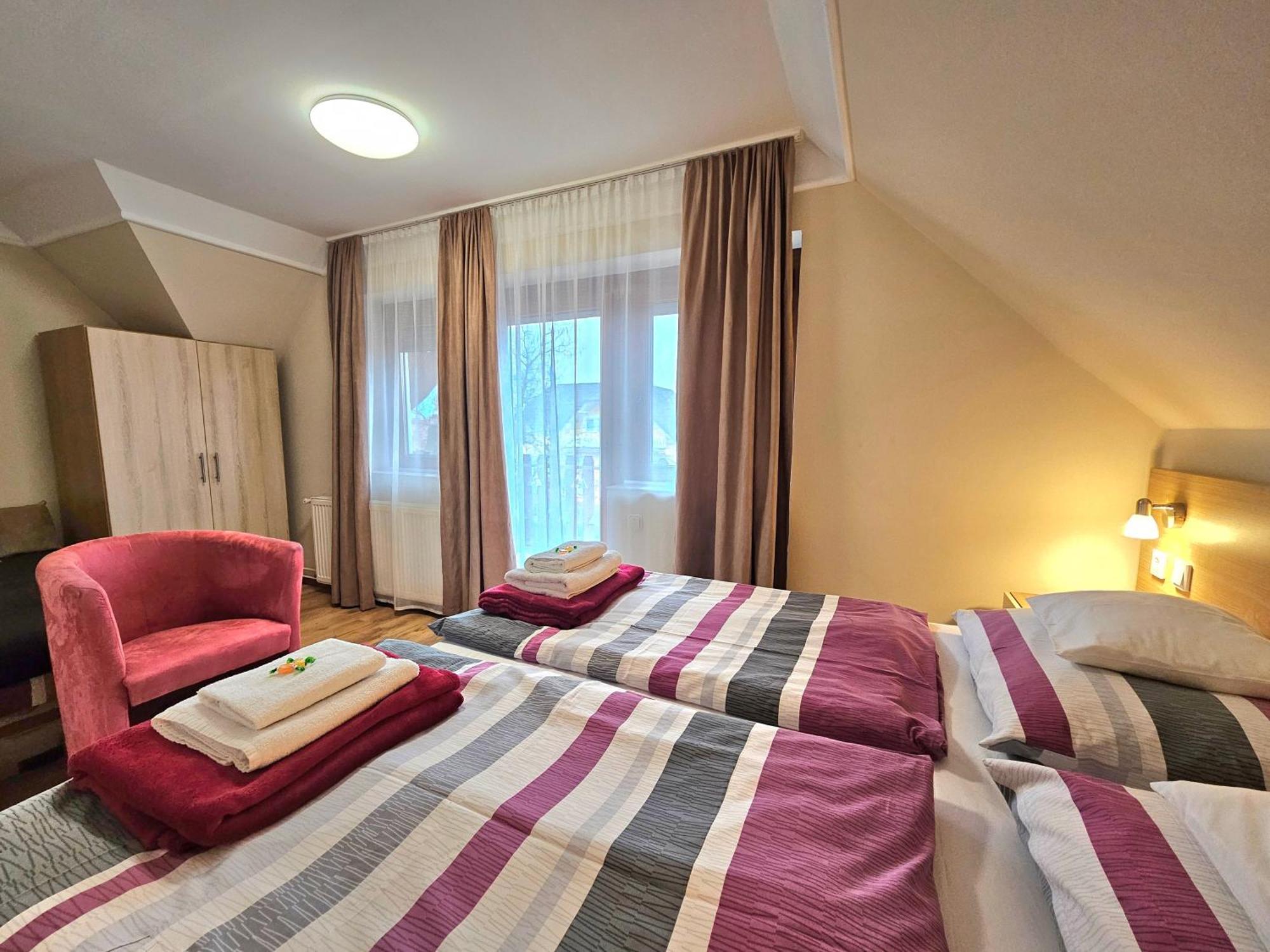 Apartman Siesta Buek - Buekfuerdo Luaran gambar